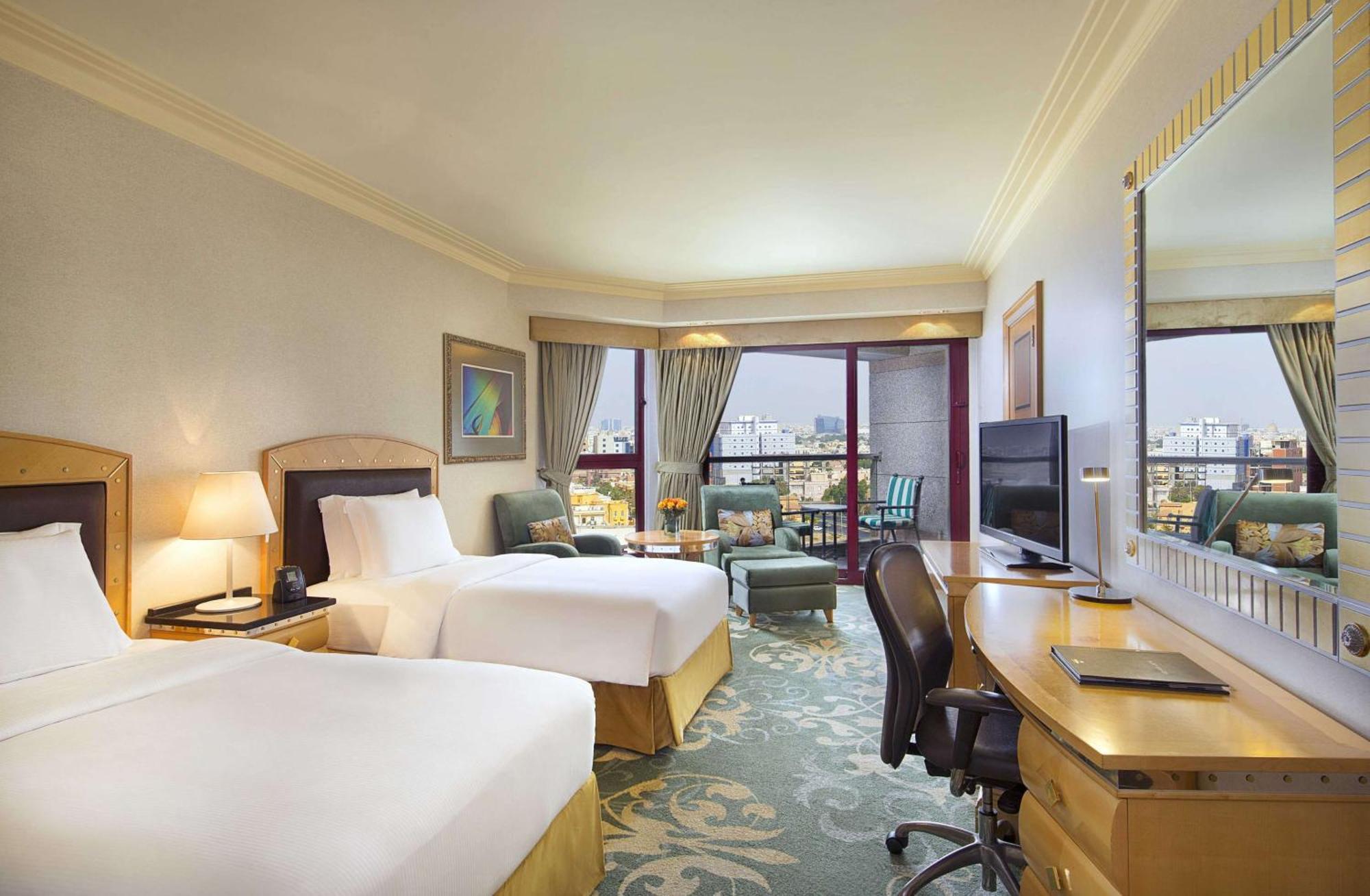 Jeddah Hilton Hotel Exterior photo Deluxe Room